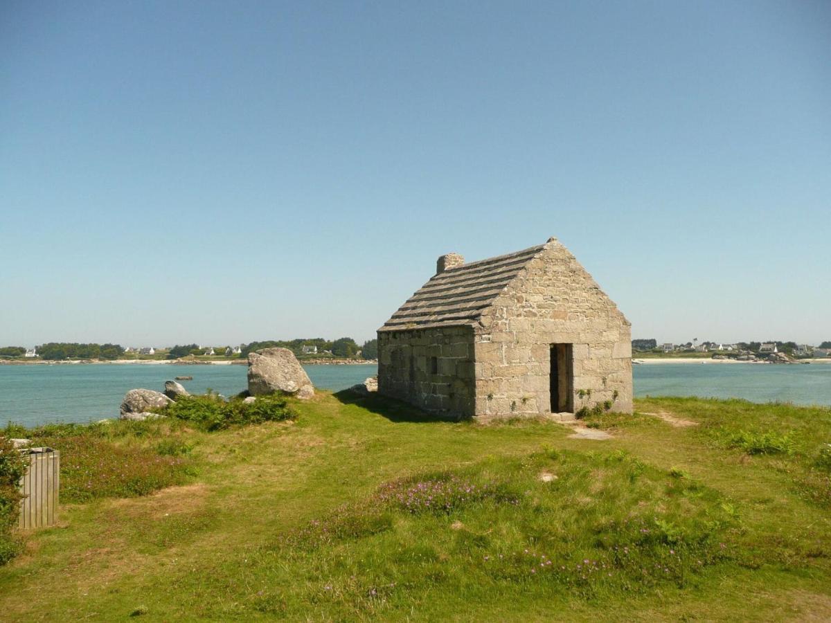 Cottage, Guissény Exteriör bild